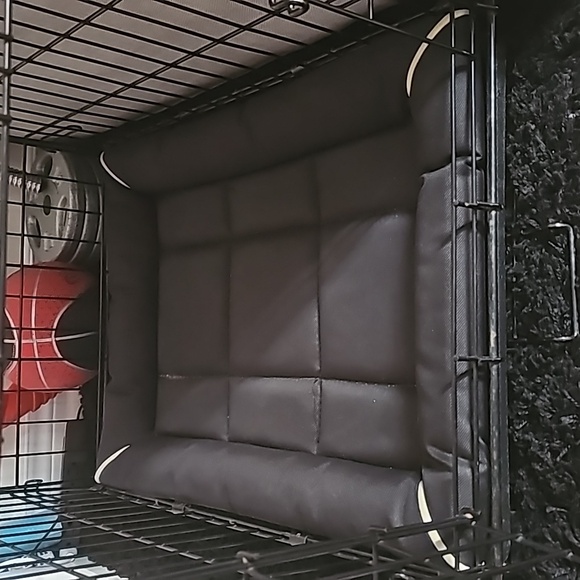 SOLD: Midi size Dog cage - Picture 3 of 4